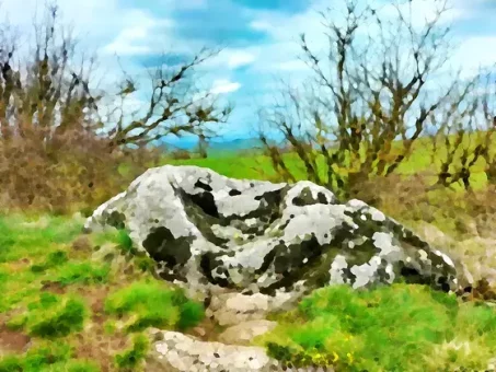 Assis au creux de rocher légendaire, saint Mary prêchait