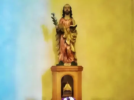 Statue de saint Mary le confesseur